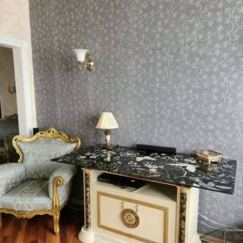Сдается 2-х комнатная квартира, 75 м²