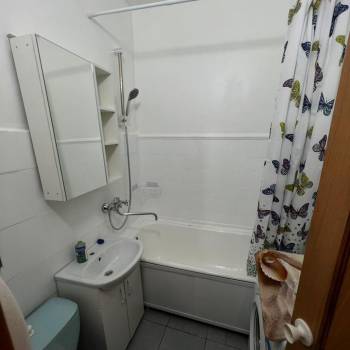 Сдается 1-комнатная квартира, 38 м²