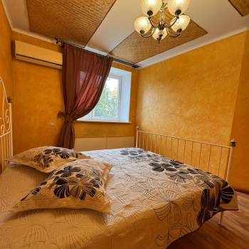 Сдается 2-х комнатная квартира, 77 м²