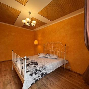 Сдается 2-х комнатная квартира, 77 м²