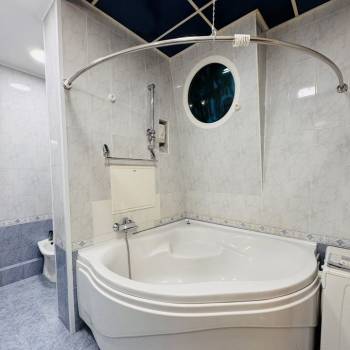 Сдается 2-х комнатная квартира, 77 м²