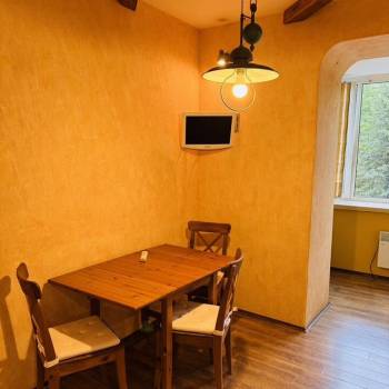 Сдается 2-х комнатная квартира, 77 м²