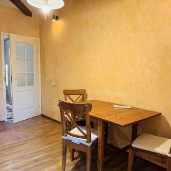 Сдается 2-х комнатная квартира, 77 м²