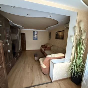 Сдается 2-х комнатная квартира, 60 м²