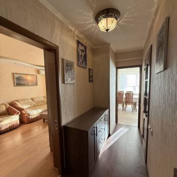 Сдается 2-х комнатная квартира, 60 м²