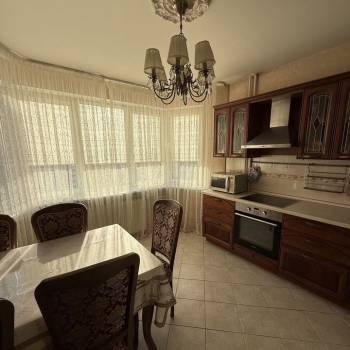 Сдается 2-х комнатная квартира, 60 м²