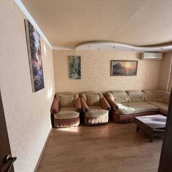 Сдается 2-х комнатная квартира, 60 м²