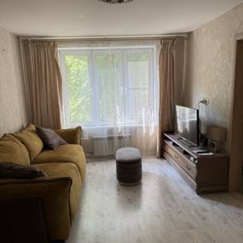 Сдается Многокомнатная квартира, 50 м²