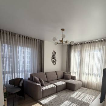 Продается 2-х комнатная квартира, 53 м²