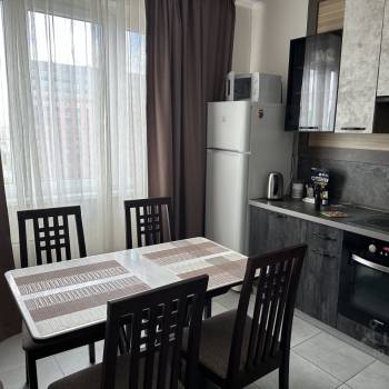 Продается 1-комнатная квартира, 40 м²
