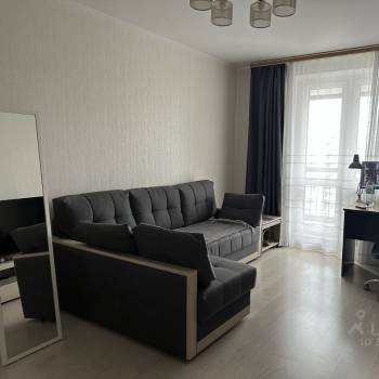 Продается 1-комнатная квартира, 40 м²