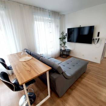 Сдается 2-х комнатная квартира, 54 м²