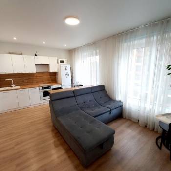 Сдается 2-х комнатная квартира, 54 м²