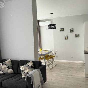 Сдается 1-комнатная квартира, 41 м²