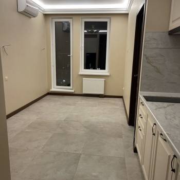 Продается 1-комнатная квартира, 37 м²