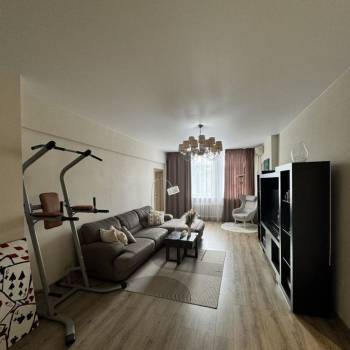 Продается 3-х комнатная квартира, 82 м²
