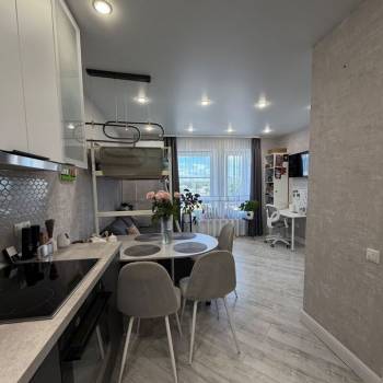Продается 1-комнатная квартира, 43,2 м²