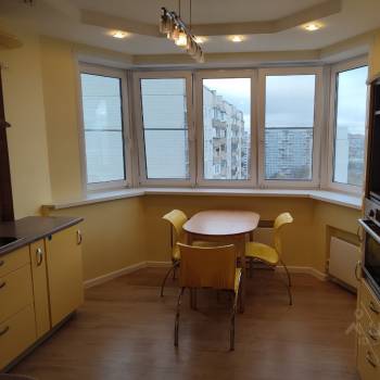 Сдается Многокомнатная квартира, 77 м²