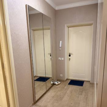 Сдается Многокомнатная квартира, 90 м²