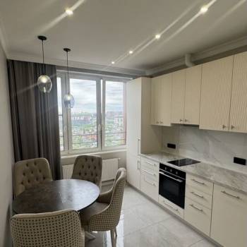 Сдается 1-комнатная квартира, 40 м²