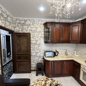 Сдается 1-комнатная квартира, 43 м²