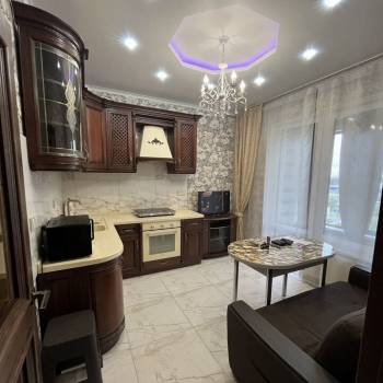 Сдается 1-комнатная квартира, 43 м²