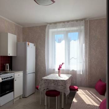 Сдается 1-комнатная квартира, 37 м²
