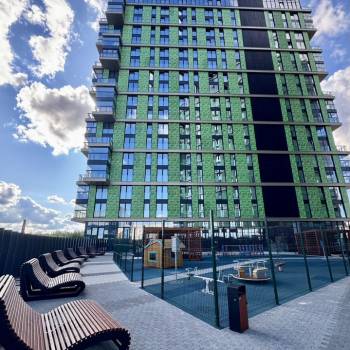 Продается 1-комнатная квартира, 42,9 м²