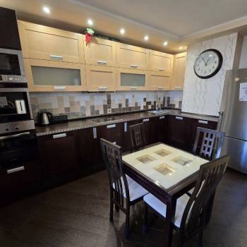 Сдается Многокомнатная квартира, 80 м²