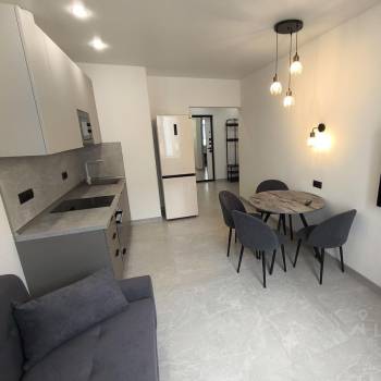 Продается 1-комнатная квартира, 39,4 м²