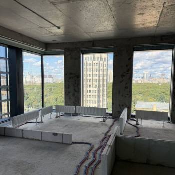 Продается 1-комнатная квартира, 58 м²