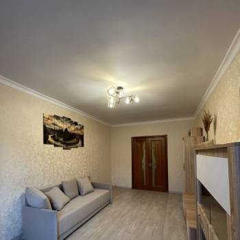 Сдается Многокомнатная квартира, 75,6 м²