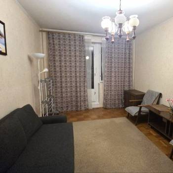 Сдается 1-комнатная квартира, 38 м²