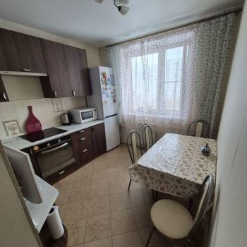 Сдается 1-комнатная квартира, 39 м²