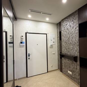 Сдается 1-комнатная квартира, 55 м²