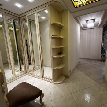 Сдается Многокомнатная квартира, 100 м²
