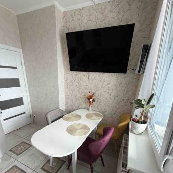 Продается 1-комнатная квартира, 38 м²
