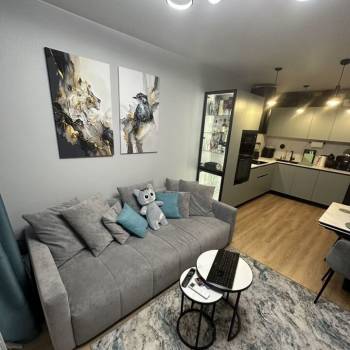 Продается 1-комнатная квартира, 37,4 м²