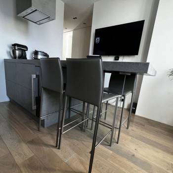 Продается 1-комнатная квартира, 42 м²