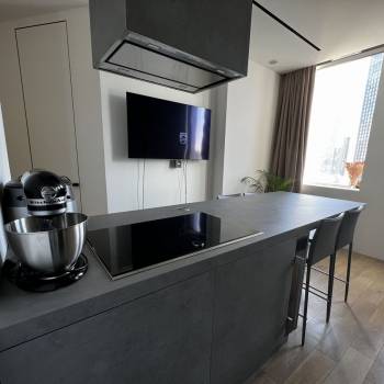 Продается 1-комнатная квартира, 42 м²