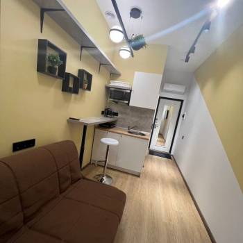 Продается 1-комнатная квартира, 10,3 м²