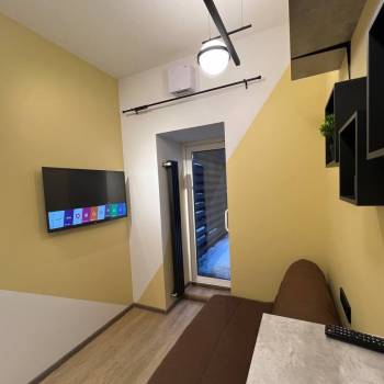 Продается 1-комнатная квартира, 10,3 м²