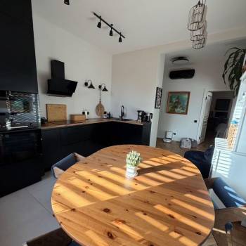 Продается Многокомнатная квартира, 98 м²