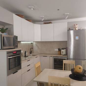 Продается Многокомнатная квартира, 92,6 м²