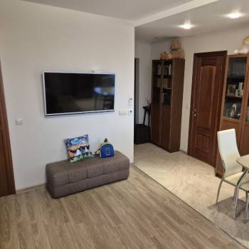 Продается 1-комнатная квартира, 36 м²