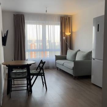Сдается 1-комнатная квартира, 42 м²