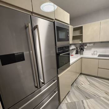 Продается Многокомнатная квартира, 102 м²