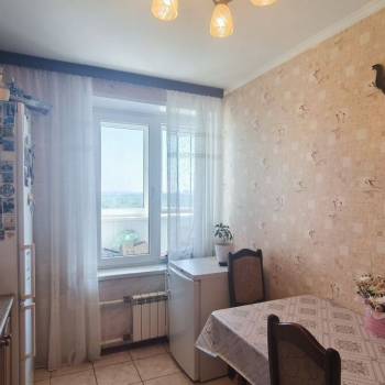 Продается 1-комнатная квартира, 35 м²