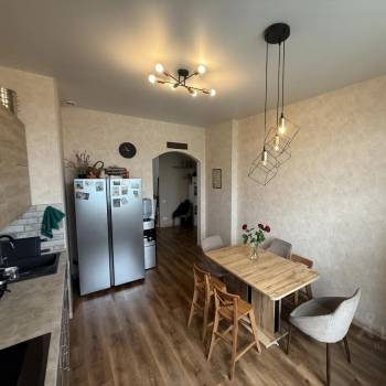 Продается 2-х комнатная квартира, 81 м²