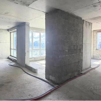 Продается 1-комнатная квартира, 96,1 м²